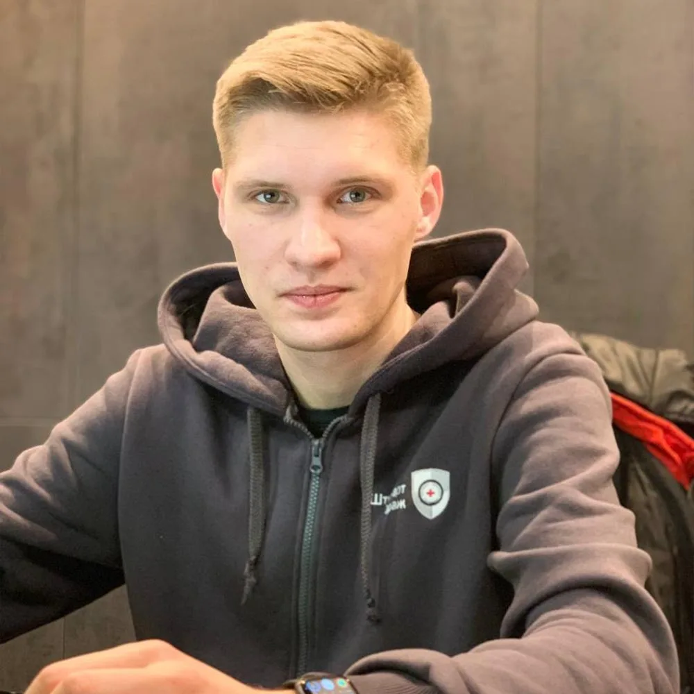 Максим Лобачев